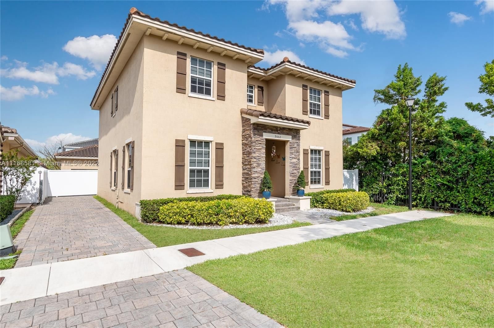 Real estate property located at 9002 170th Ct, Miami-Dade County, Miami, FL