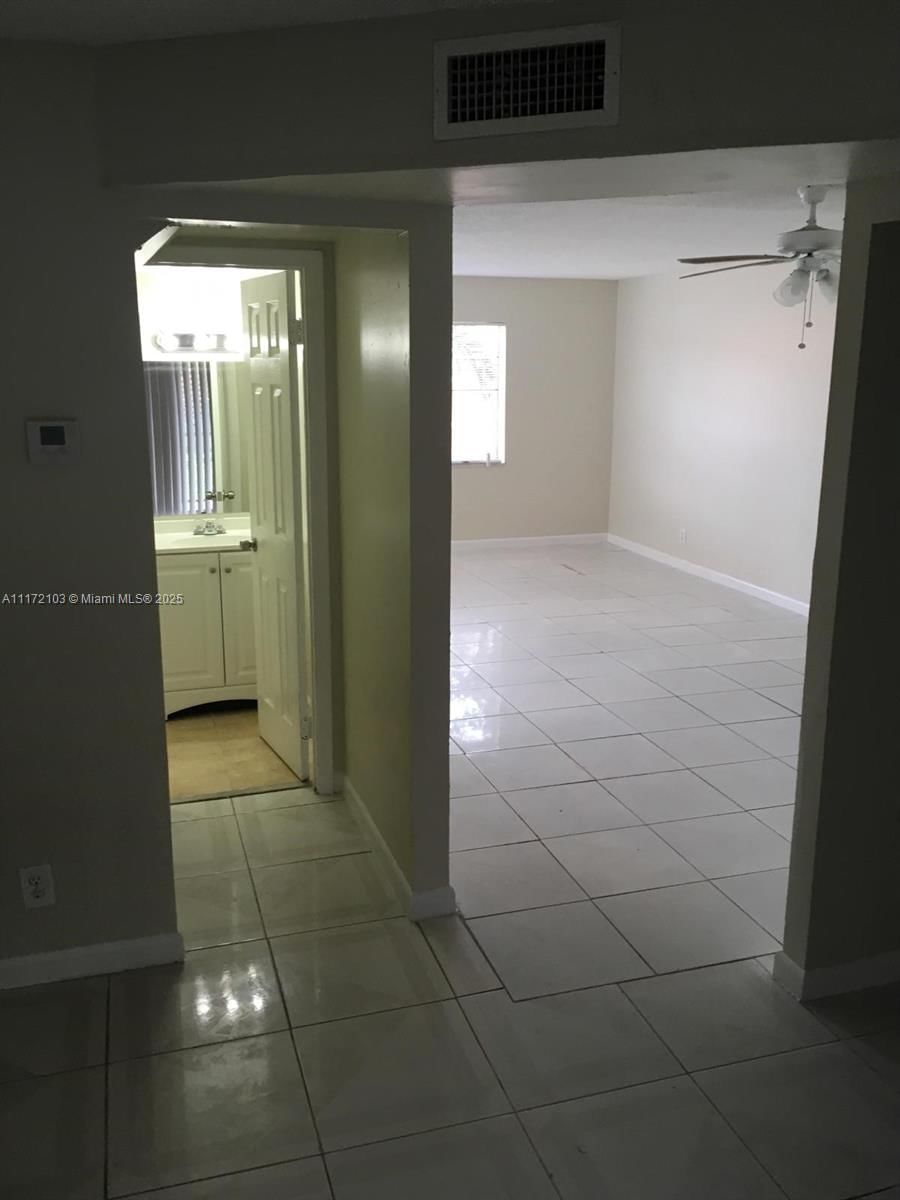 Real estate property located at 5962 29th Pl #112, Broward, Sunrise Towne Preferred 1, Sunrise, FL