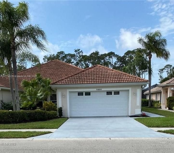 Real estate property located at 5881 Northridge Dr #48, Collier County, Naples, FL