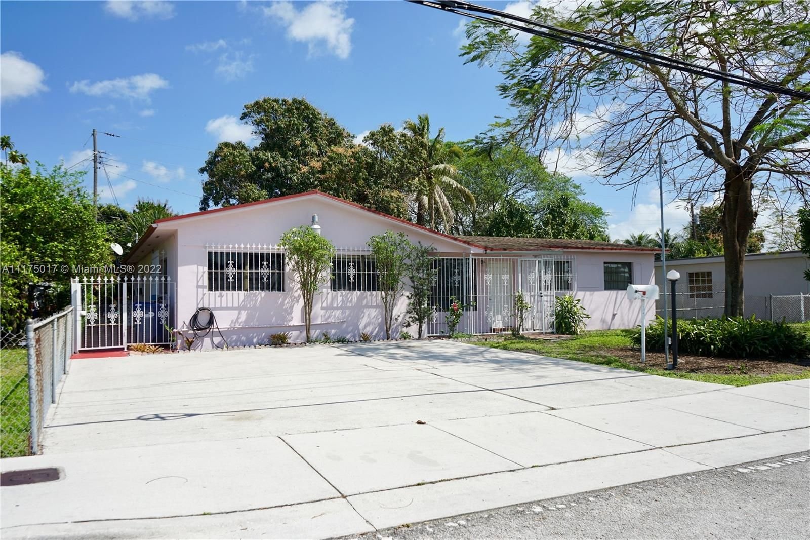 Real estate property located at 17241 57th Ave, Miami-Dade County, Miami Gardens, FL
