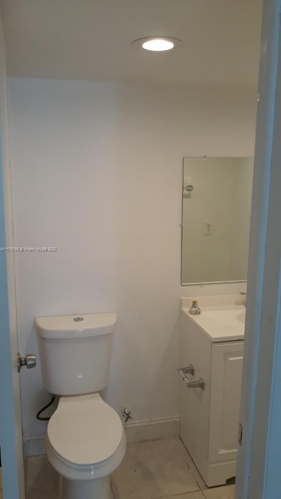 Real estate property located at 5900 17th Pl #109, Broward, Lakeside Manor North, Sunrise, FL