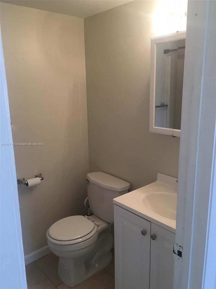 Real estate property located at 1085 Flagler Ave #616, Broward, Townhouse Village Condo, Pompano Beach, FL
