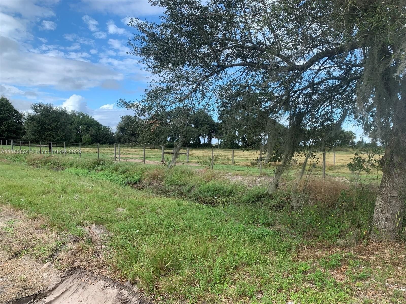 Real estate property located at 375 Hendry Isles Blvd, Hendry County, Clewiston, FL