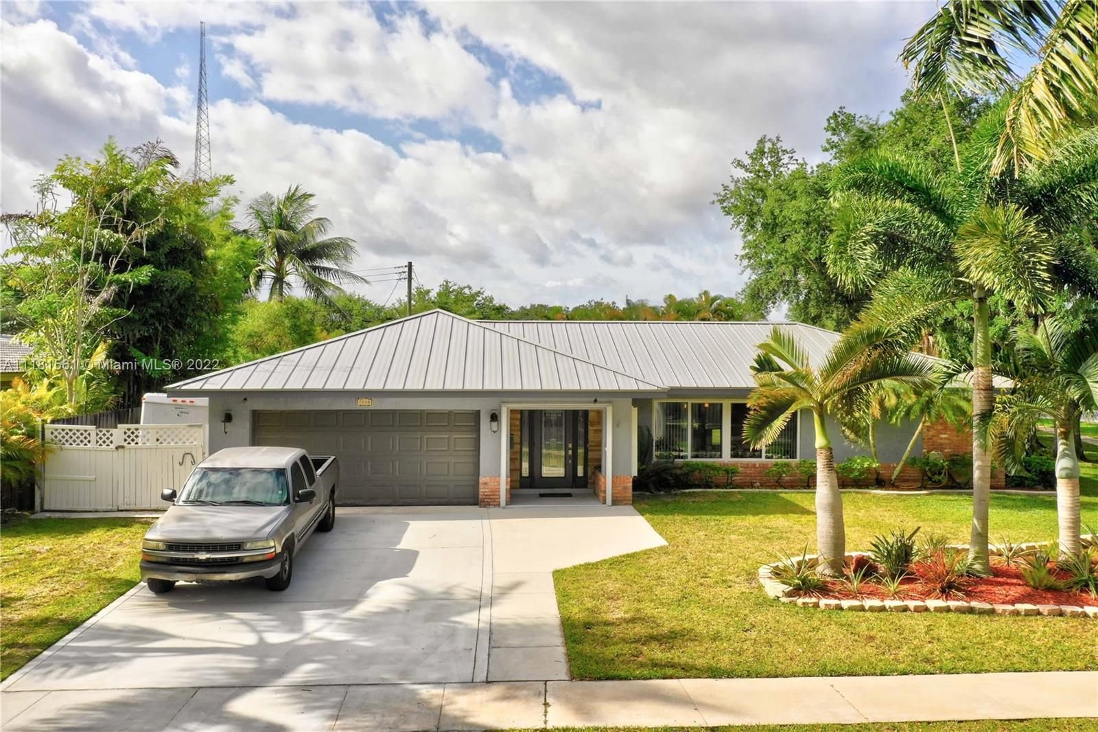 Real estate property located at 7250 6th St, Broward County, Plantation, FL