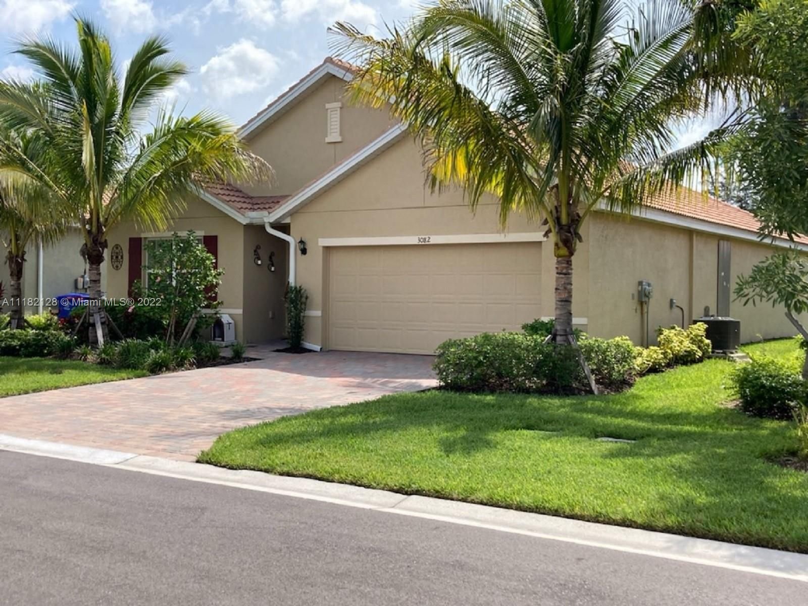 Real estate property located at 3082 Birchin Ln, Lee County, LINDSFORD, Fort Myers, FL