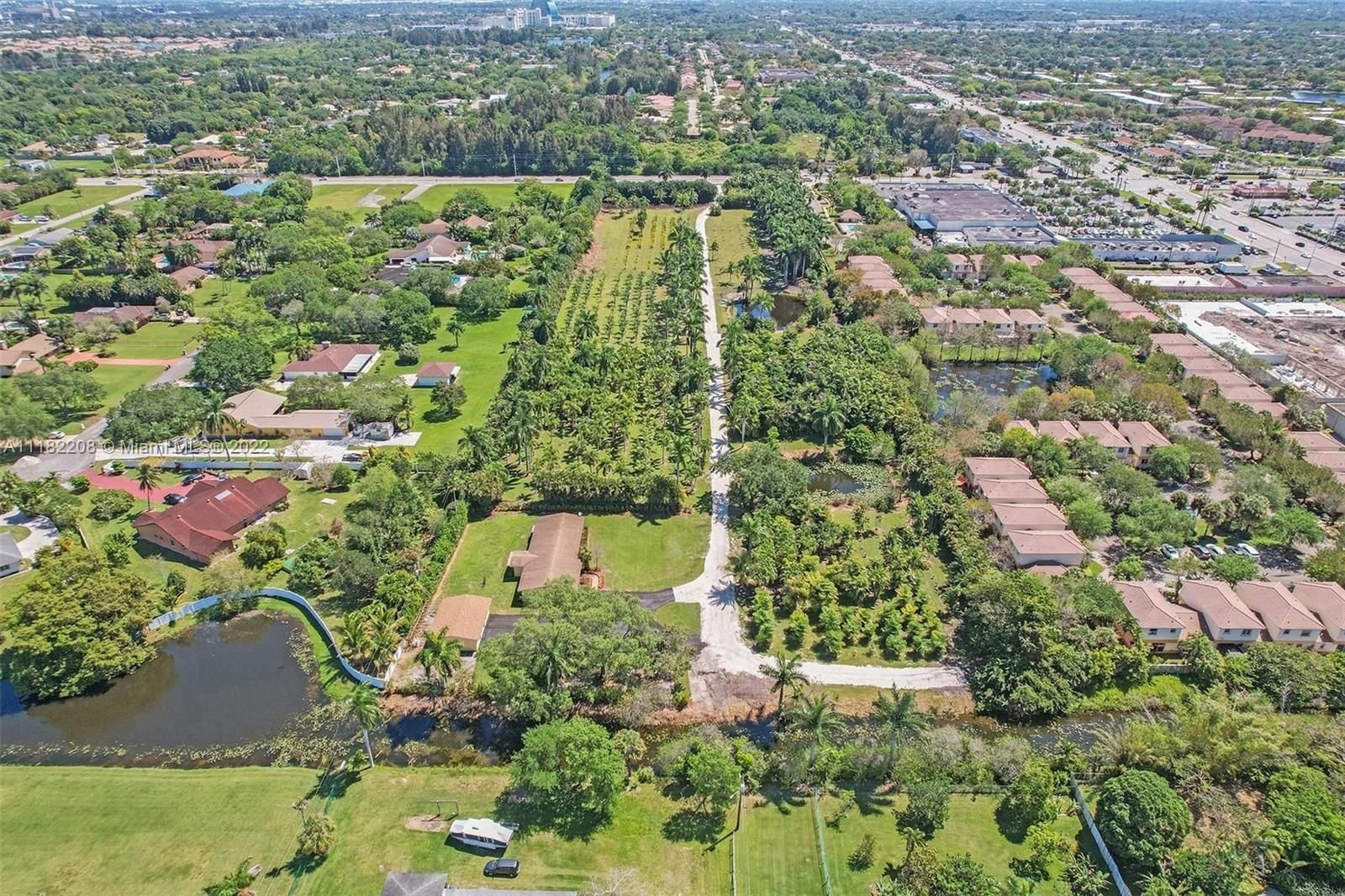 Real estate property located at 5775 64th Ave, Broward County, Davie, FL