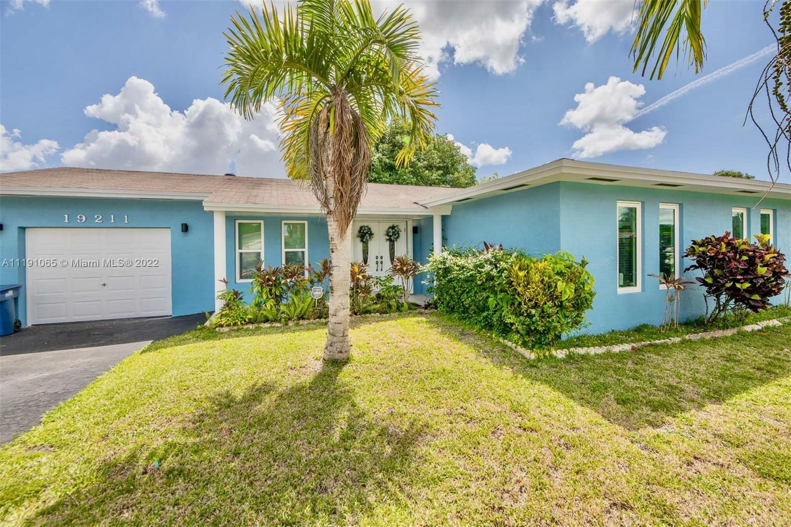 Real estate property located at 19211 19th Ave, Miami-Dade County, Miami Gardens, FL