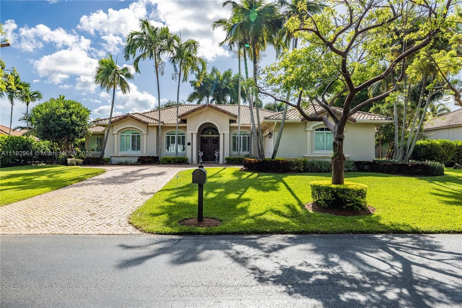 Real estate property located at 16721 86th Ct, Miami-Dade County, Palmetto Bay, FL