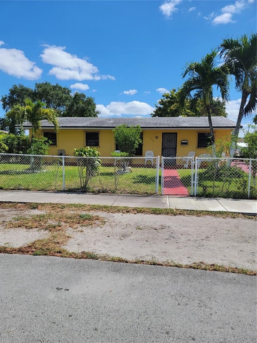Real estate property located at 3326 180th St, Miami-Dade County, Miami Gardens, FL