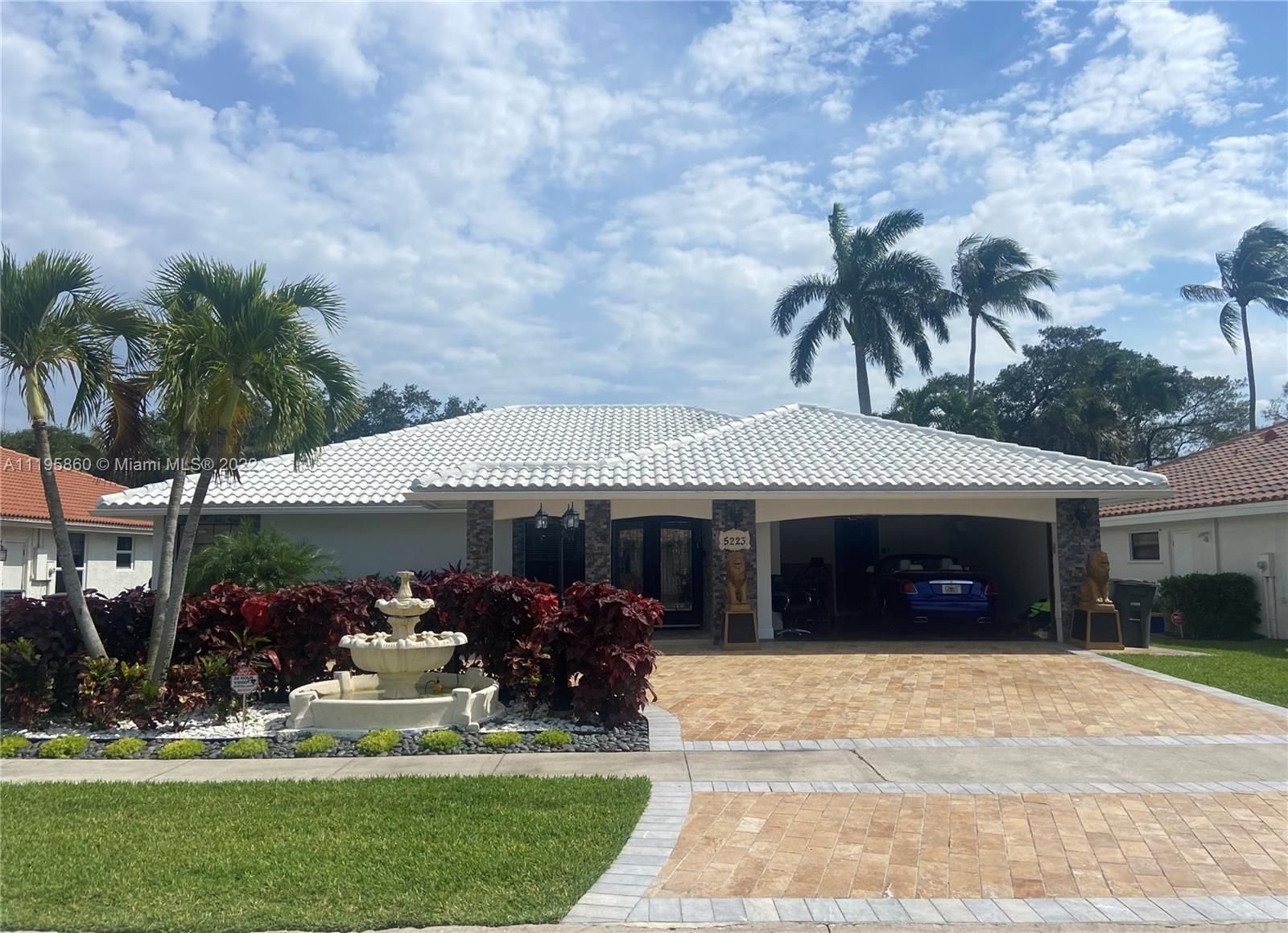 Real estate property located at 5223 Deerhurst Crescent Cir, Palm Beach County, Boca Raton, FL