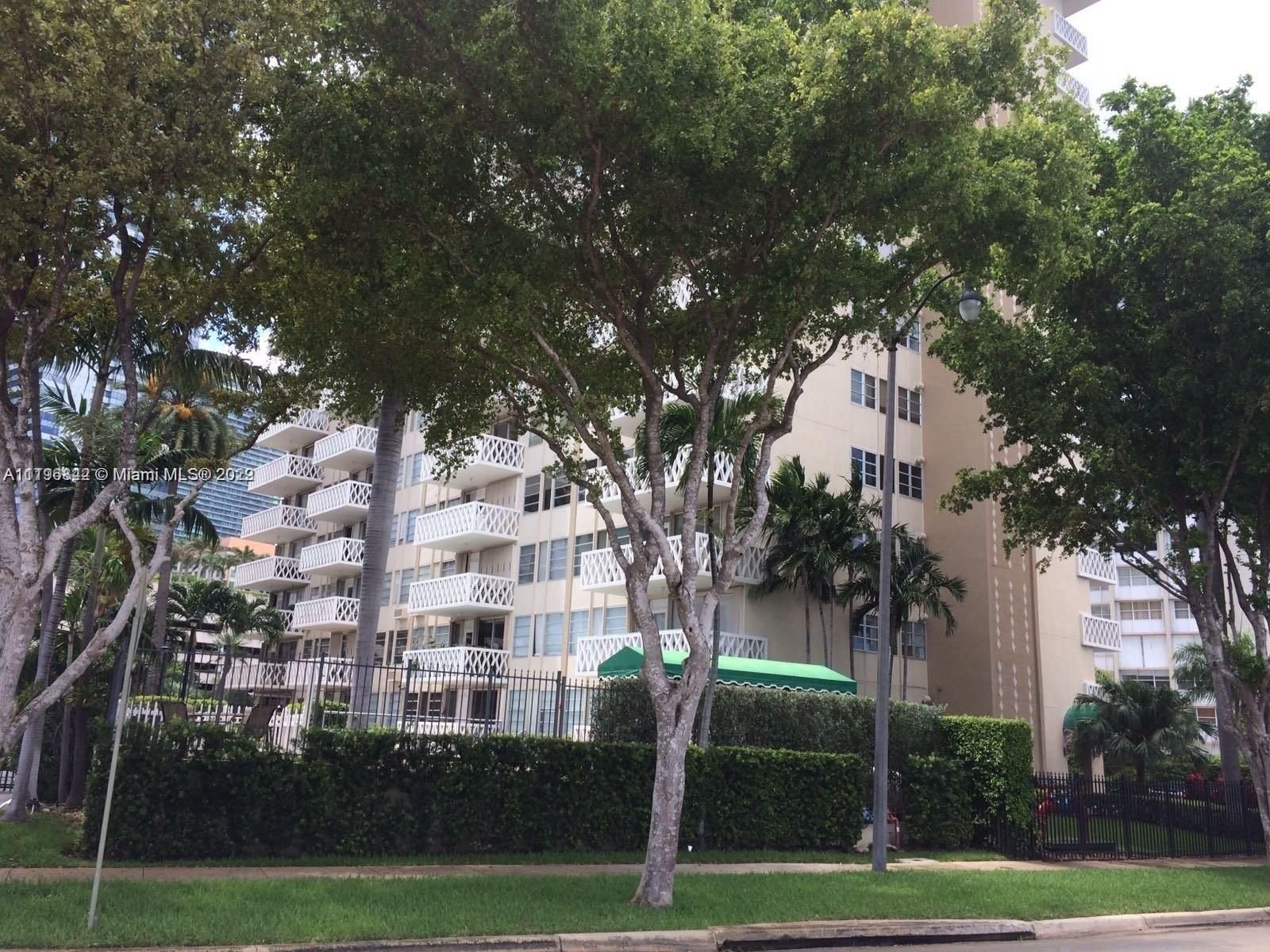 Real estate property located at 1430 Brickell Bay Dr #207, Miami-Dade County, Miami, FL