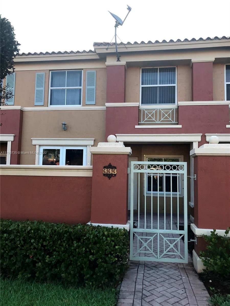 Real estate property located at 6202 115th Pl #333, Miami-Dade County, Doral, FL