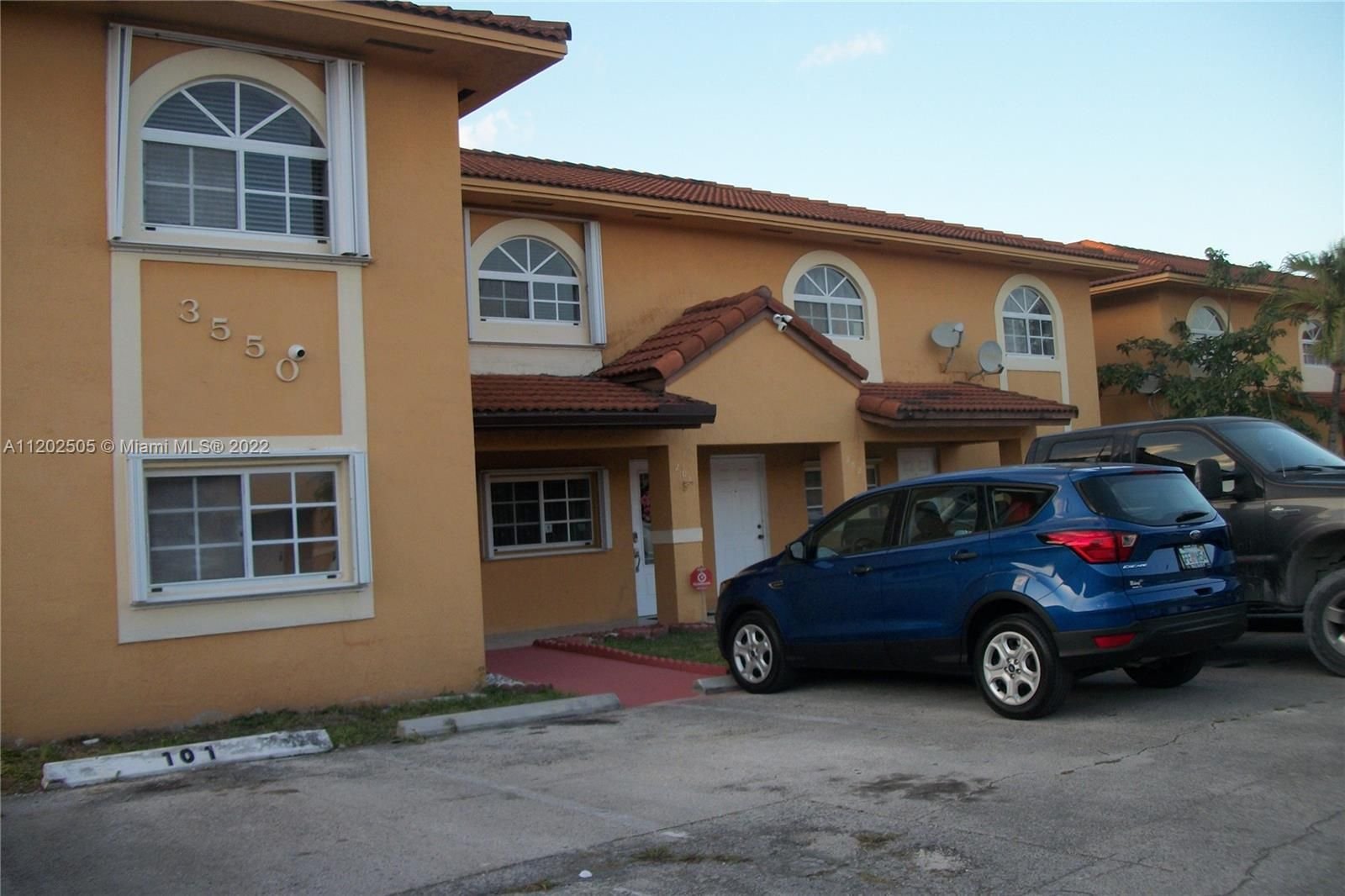 Real estate property located at 3550 80th St #59-202, Miami-Dade County, Hialeah, FL