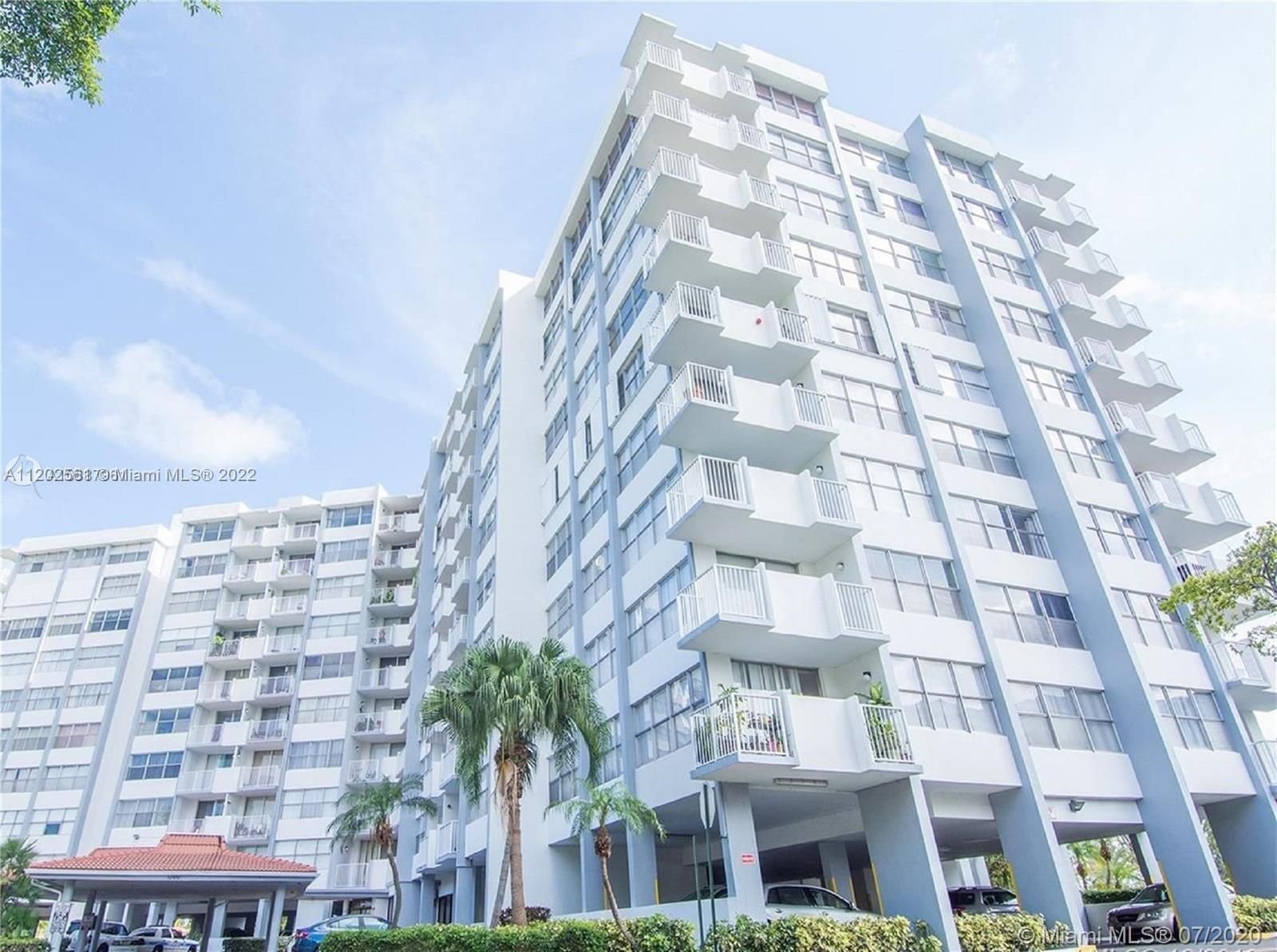 Real estate property located at 1300 Miami Gardens Dr #501E, Miami-Dade County, Miami, FL