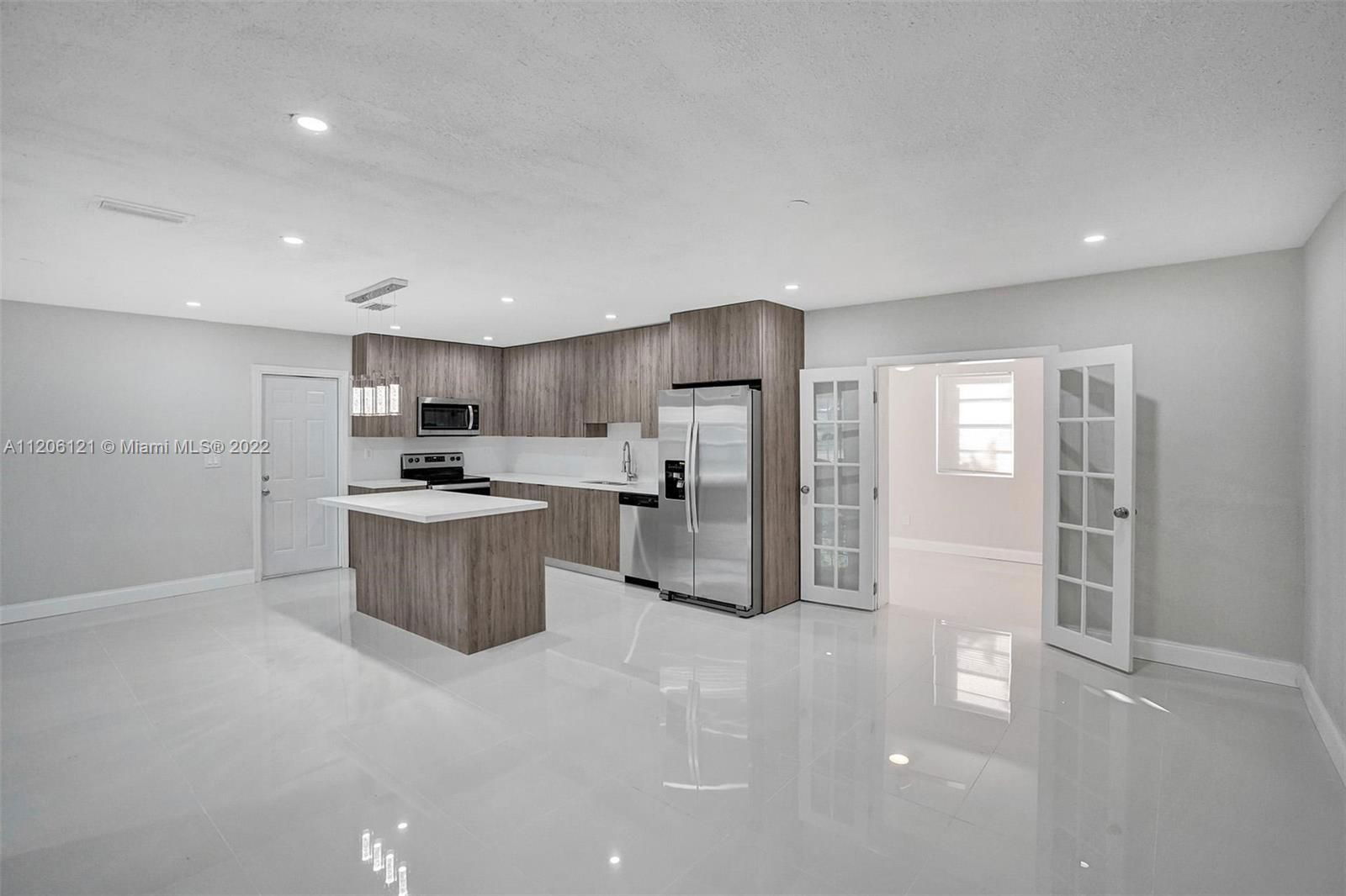 Real estate property located at 732 48th Ave, Broward County, Plantation, FL