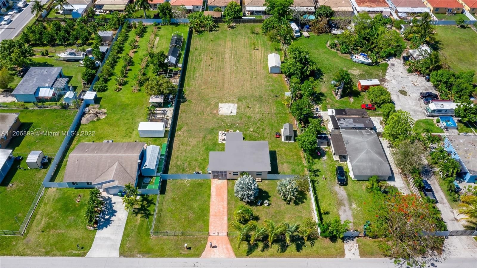 Real estate property located at 13875 260th St, Miami-Dade County, Homestead, FL