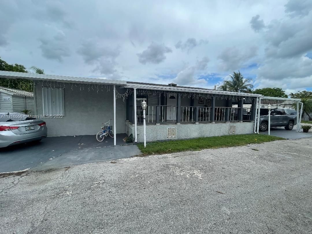 Real estate property located at 19800 180th Ave Unit 59, Miami-Dade County, Miami, FL