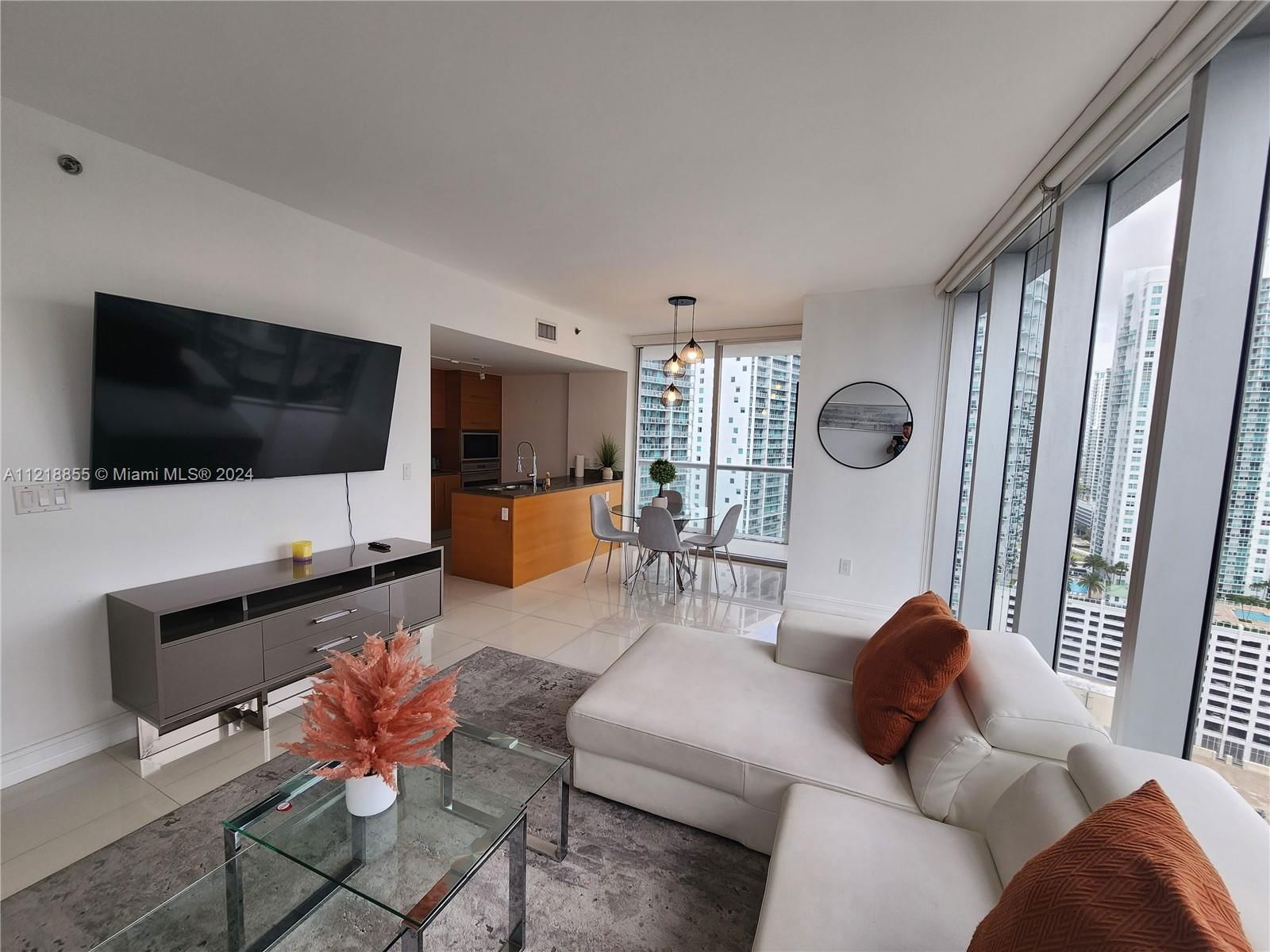 Real estate property located at 485 Brickell Ave #2504, Miami-Dade, ICON BRICKELL CONDO, Miami, FL