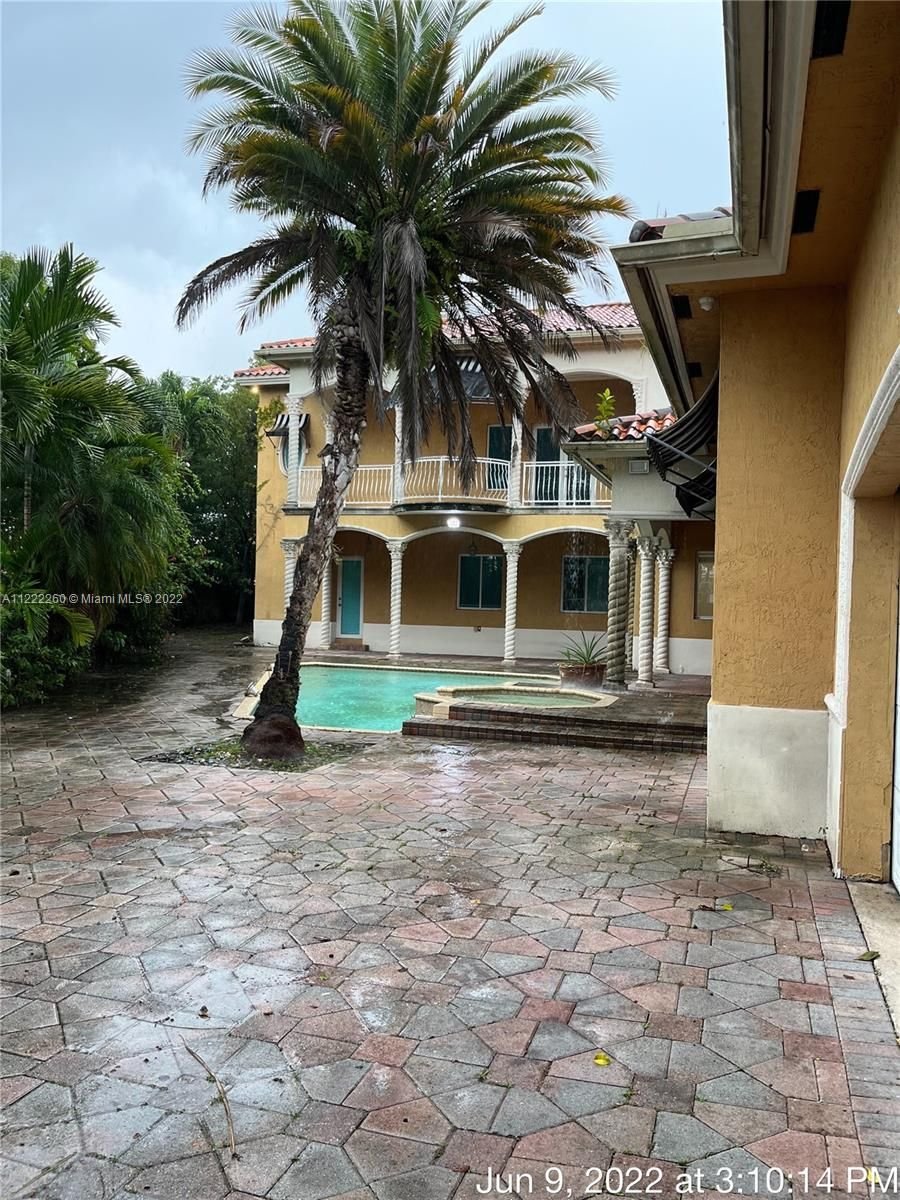 Real estate property located at 12141 Walsh Blvd, Miami-Dade County, Miami, FL