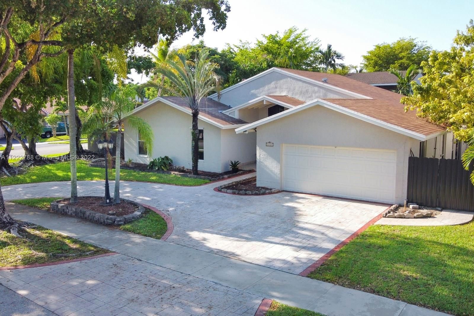 Real estate property located at 14464 56th Ter, Miami-Dade County, Miami, FL