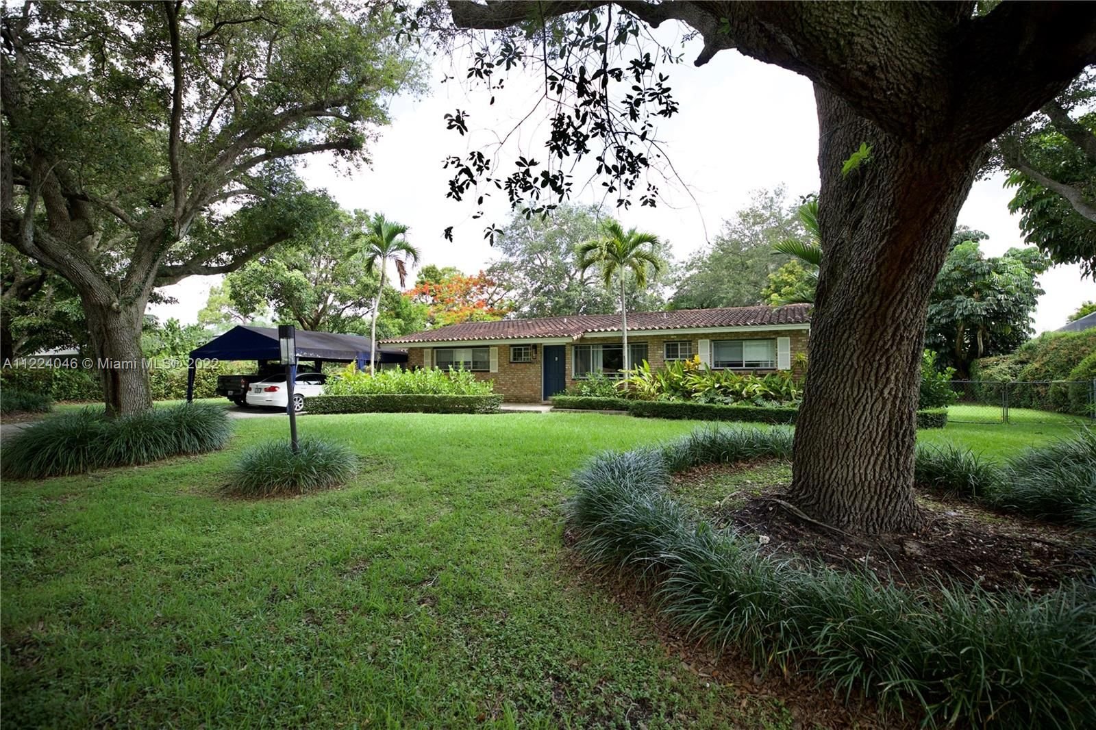 Real estate property located at 8225 94th St, Miami-Dade County, Miami, FL