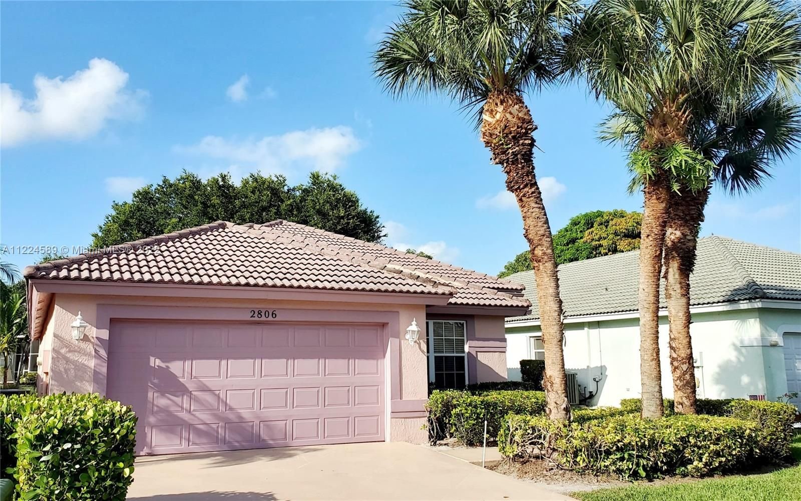 Real estate property located at 2806 Waters Edge Cir, Palm Beach County, Green Acres, FL