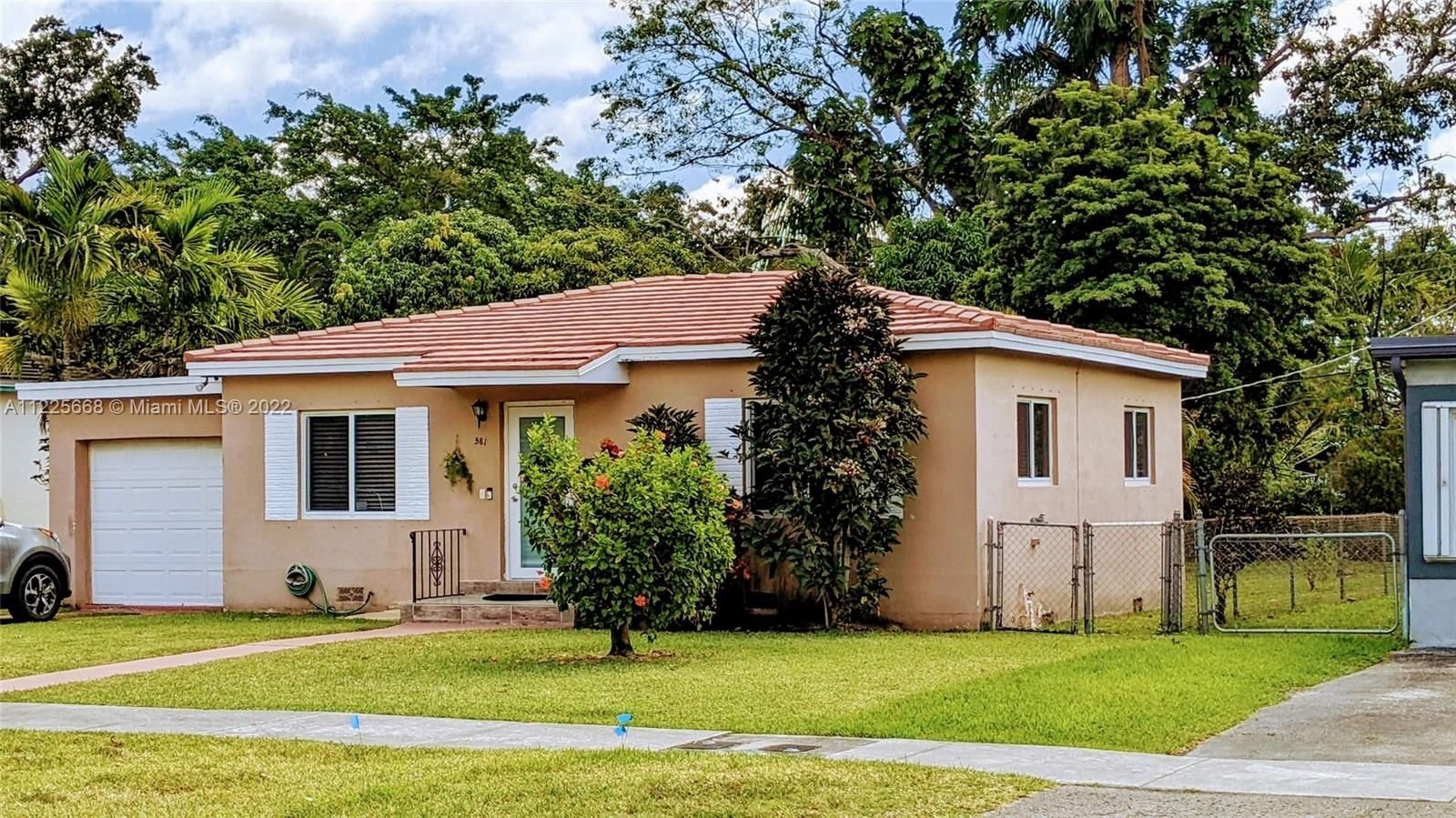 Real estate property located at 581 Lee Dr, Miami-Dade County, Miami Springs, FL
