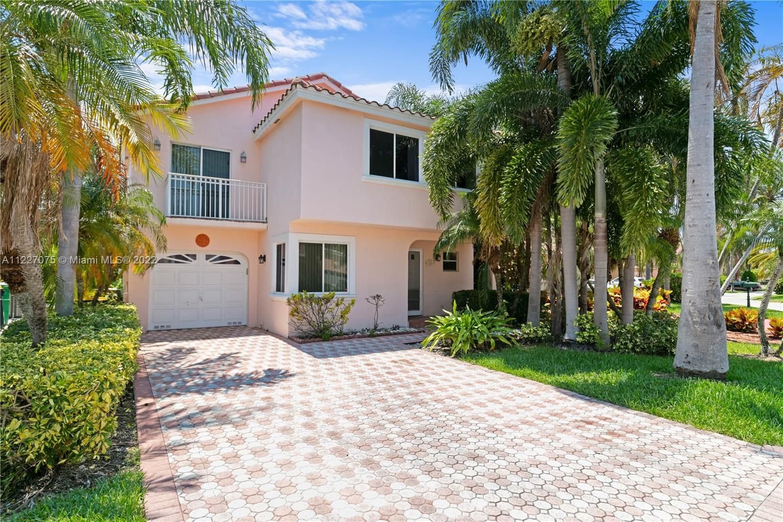 Real estate property located at 1121 6th Ave, Broward County, Dania Beach, FL