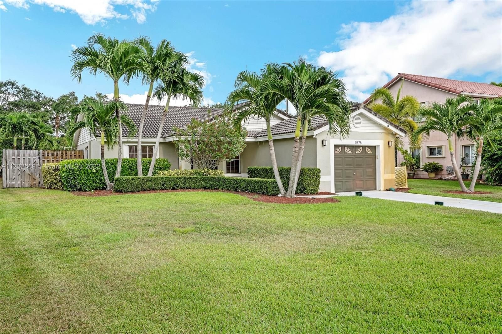 Real estate property located at 9876 Holly Hill Drive, Palm Beach County, Boynton Beach, FL