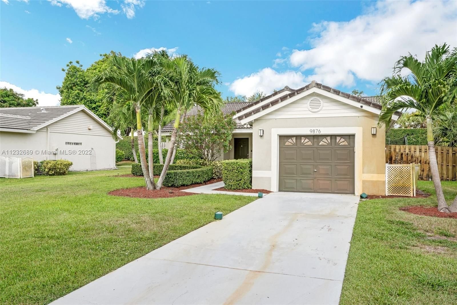 Real estate property located at 9876 Holly Hill Drive, Palm Beach County, Boynton Beach, FL