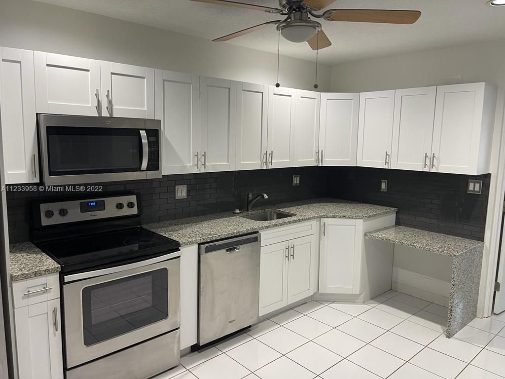 Real estate property located at 1240 3rd Ct #12, Broward County, Deerfield Beach, FL