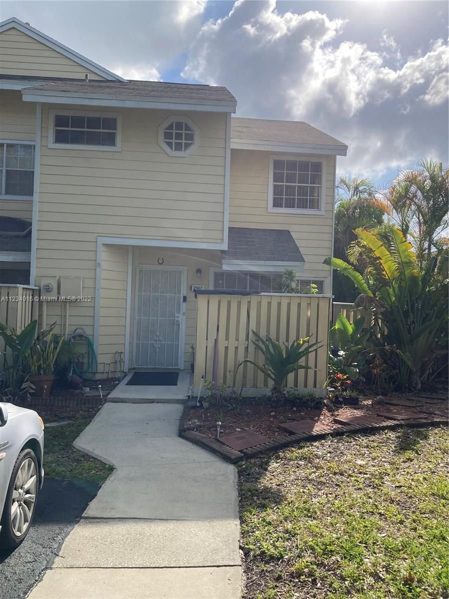 Real estate property located at 2147 Champions Way #2147, Broward County, North Lauderdale, FL