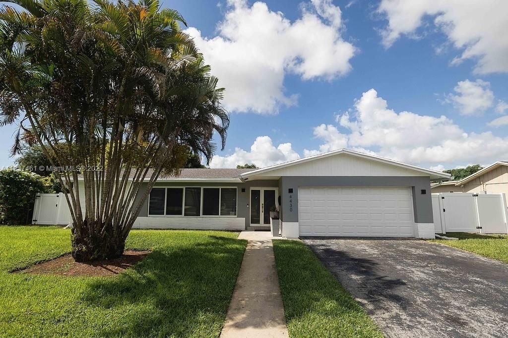 Real estate property located at 4430 13th Ct, Broward County, Lauderhill, FL