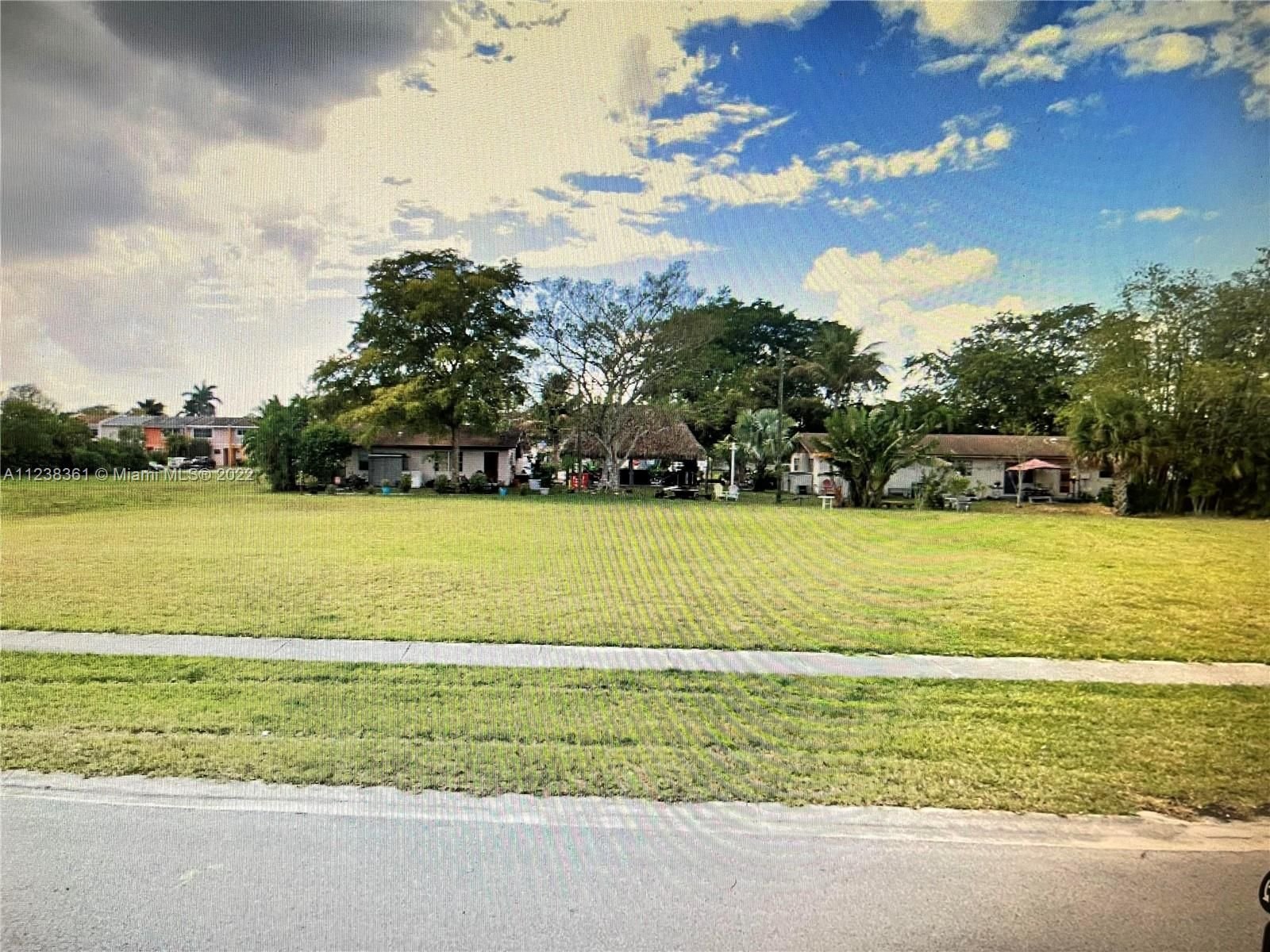 Real estate property located at 3701 90th Ter, Broward County, Sunrise, FL