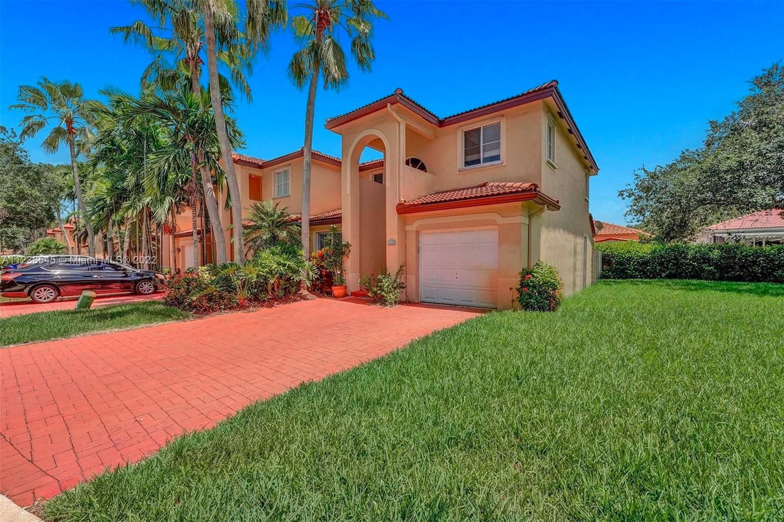 Real estate property located at 14082 Forest Oak Cir, Broward County, Davie, FL