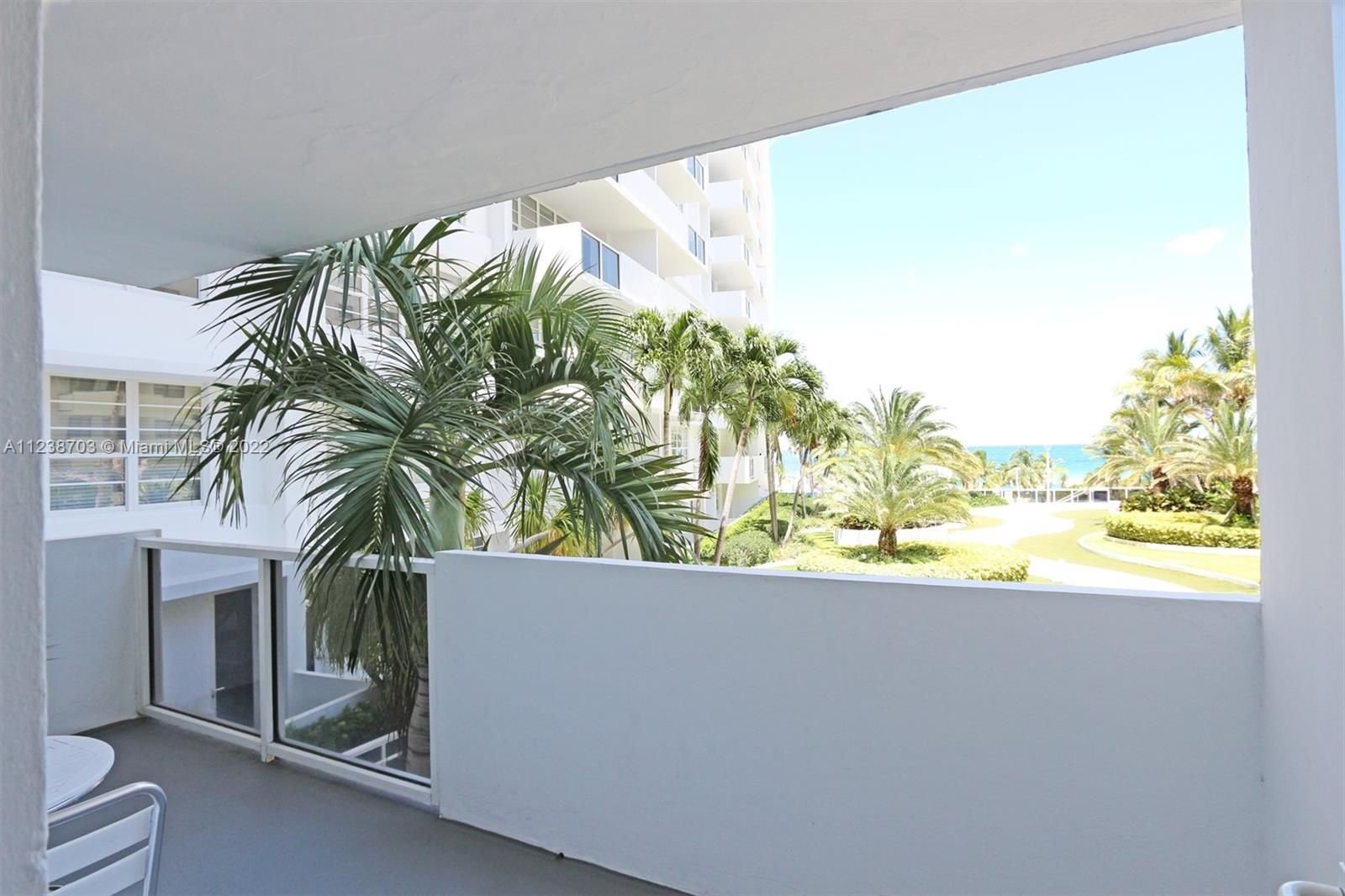 Real estate property located at 100 Lincoln Rd #417, Miami-Dade County, Miami Beach, FL