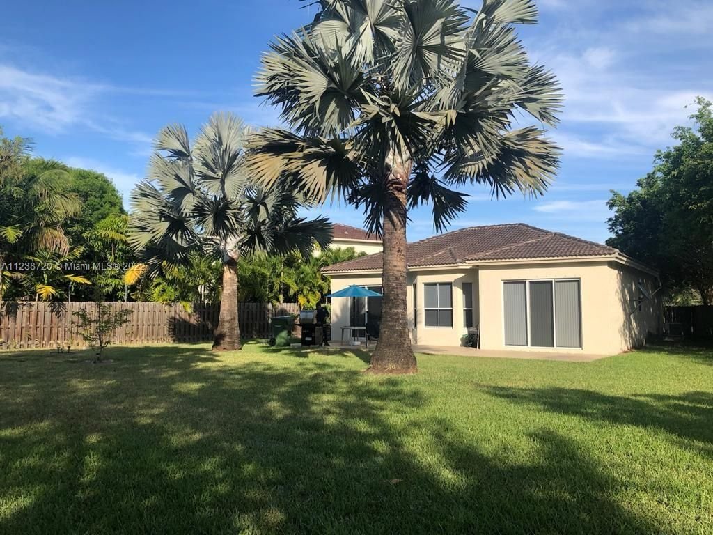 Real estate property located at 562 20th Ave, Miami-Dade County, Homestead, FL