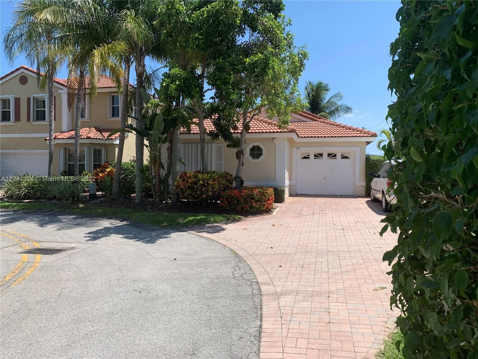 Real estate property located at 1150 Queen Palm Ct, Broward County, Hollywood, FL