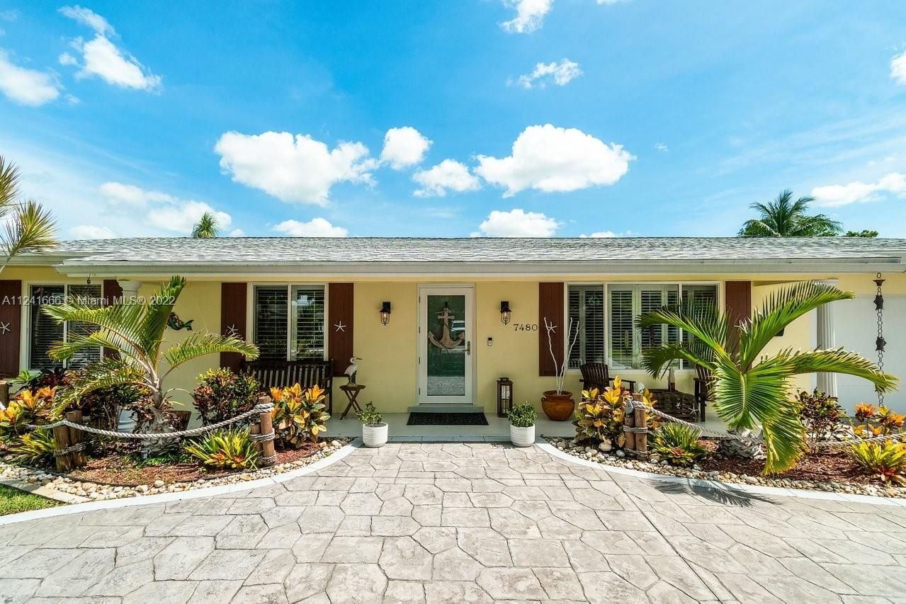 Real estate property located at 7480 12th St, Broward County, Plantation, FL