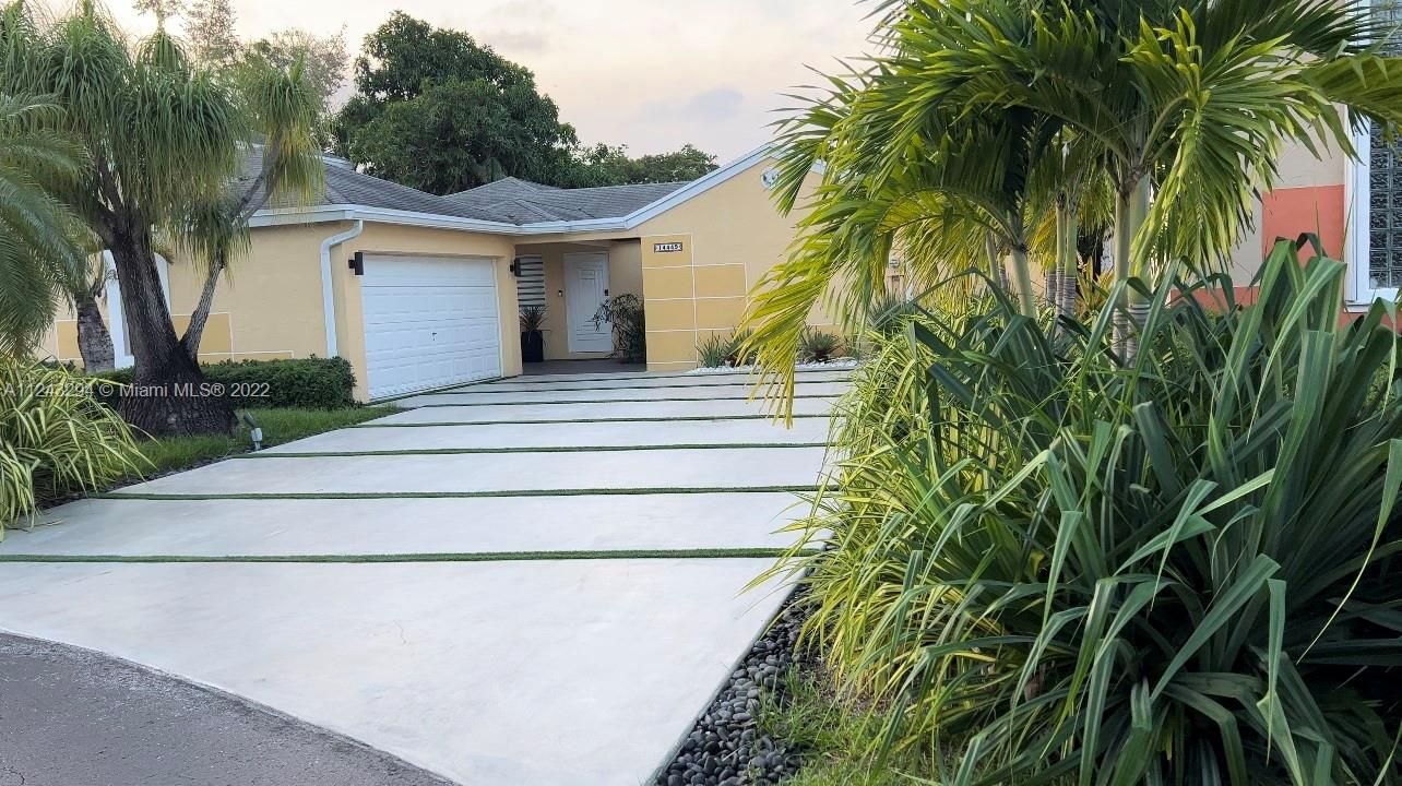 Real estate property located at 14449 93rd Ter, Miami-Dade County, Miami, FL