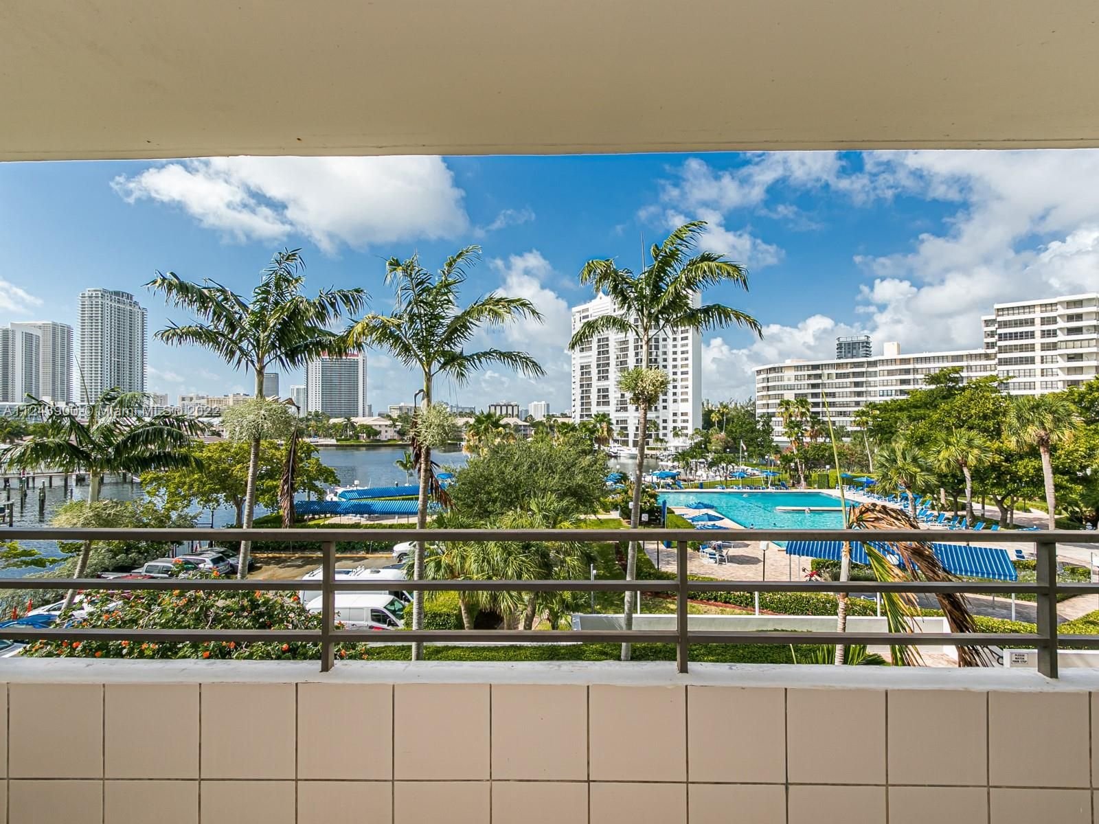 Real estate property located at 2500 Parkview Dr. #418, Broward County, Hallandale Beach, FL