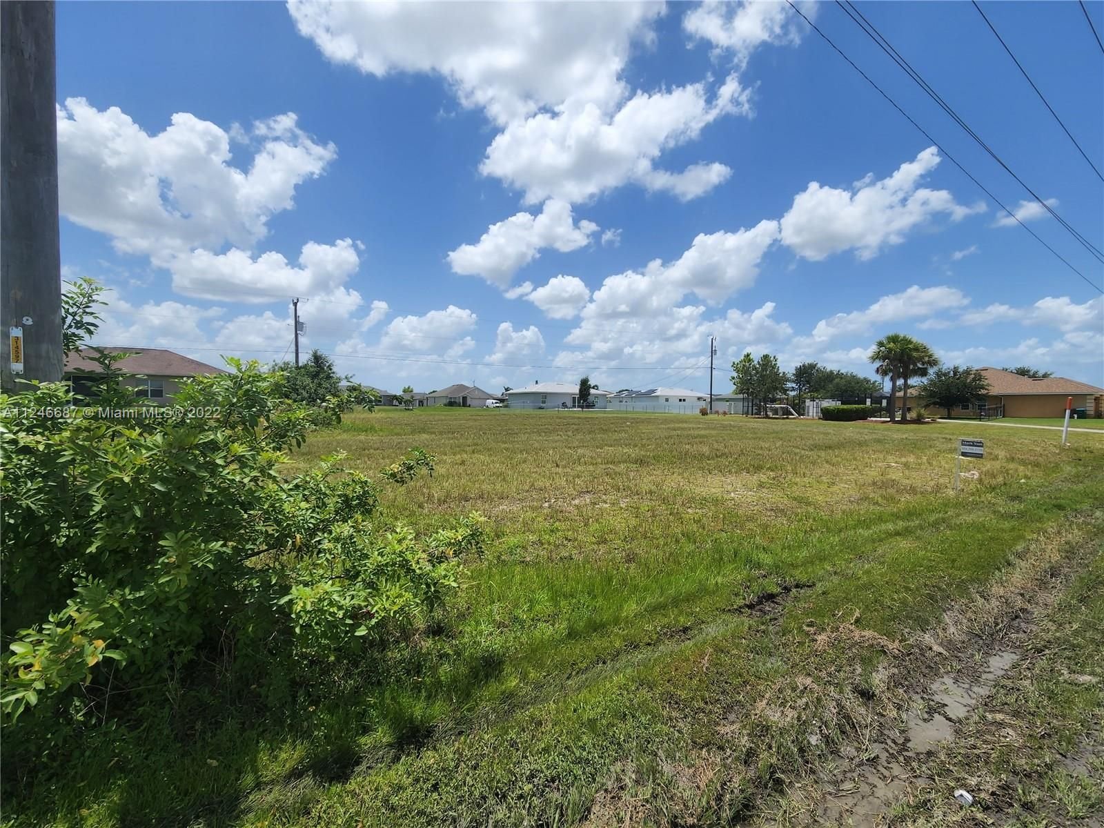 Real estate property located at 216 Kismet Parkway, Lee County, Cape Coral, FL