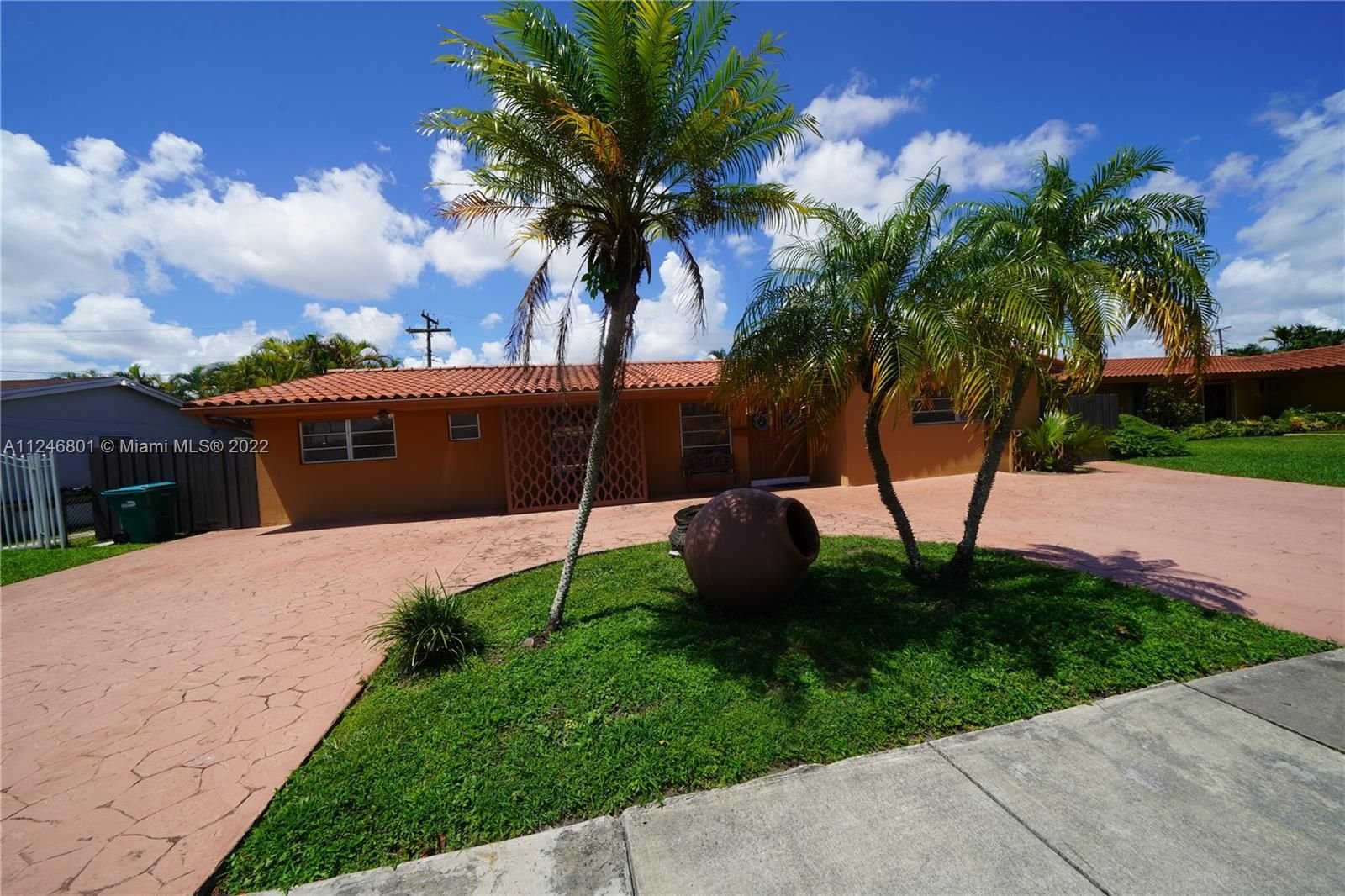 Real estate property located at 7811 32nd St, Miami-Dade County, Miami, FL