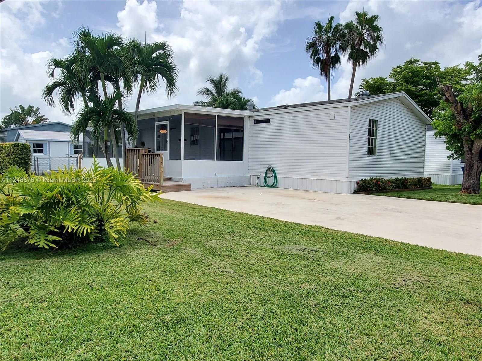 Real estate property located at 35250 177th Court, Unit 221, Miami-Dade County, Homestead, FL