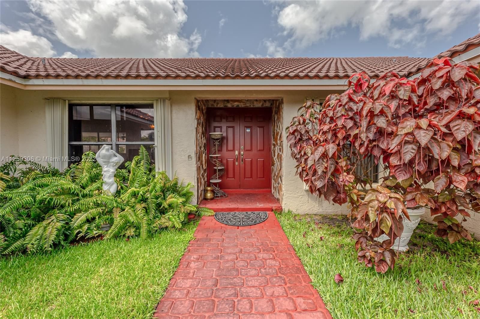 Real estate property located at 1211 95th Ave, Broward County, Plantation, FL
