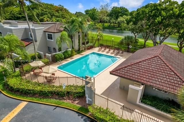 Real estate property located at 10525 153rd Ct #4, Miami-Dade County, Miami, FL