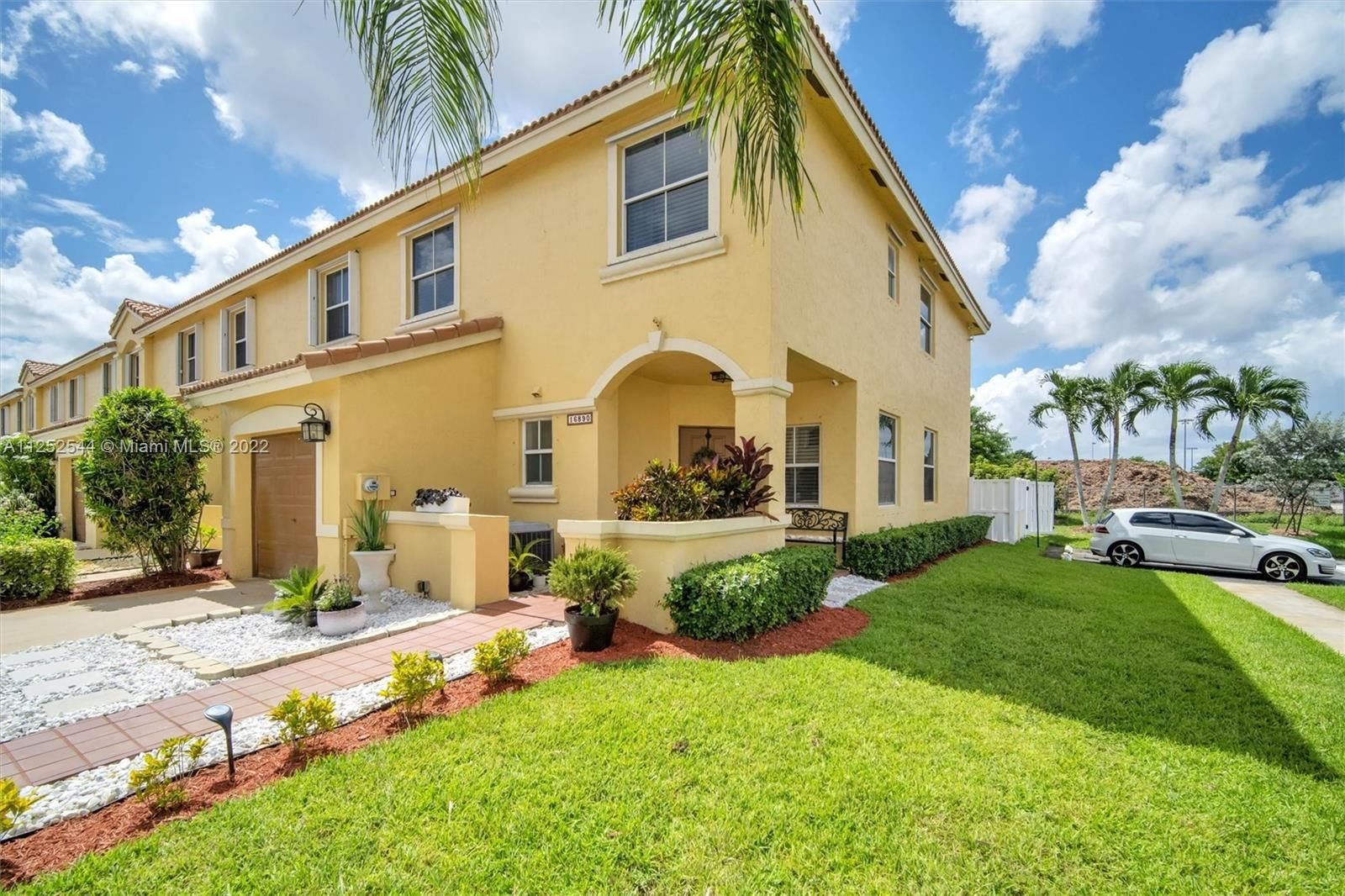 Real estate property located at 16890 1st Mnr #1, Broward County, Pembroke Pines, FL
