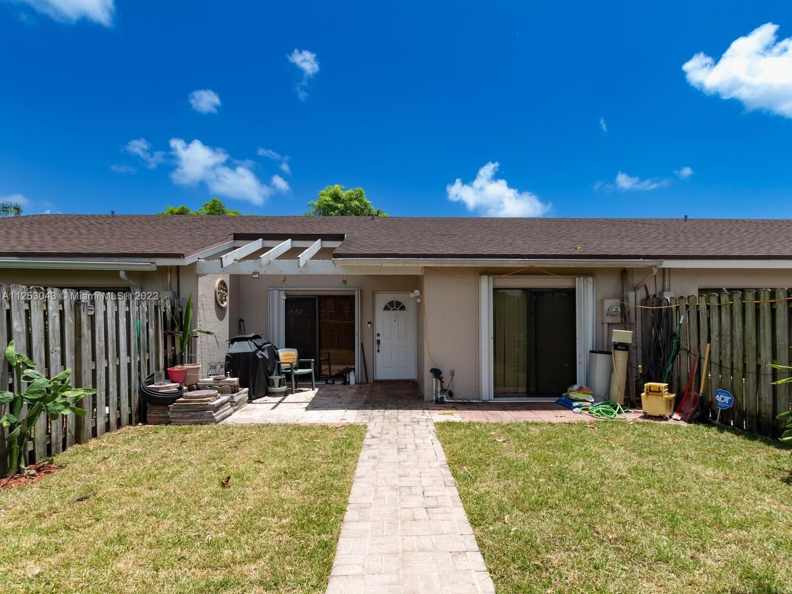 Real estate property located at 5140 Lakes Dr, Broward County, Deerfield Beach, FL