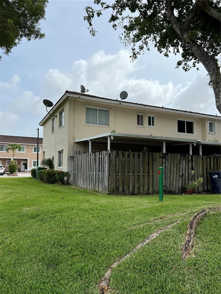Real estate property located at 13909 173rd Ter #13909, Miami-Dade County, Miami, FL