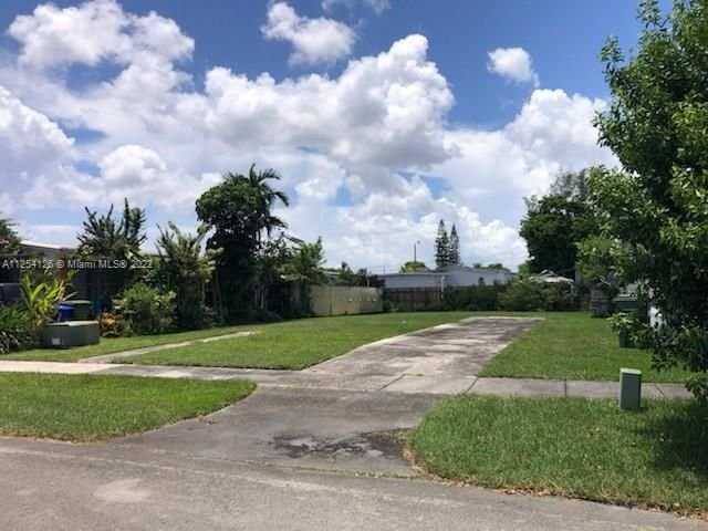 Real estate property located at 640 217th Ter, Broward County, Pembroke Pines, FL